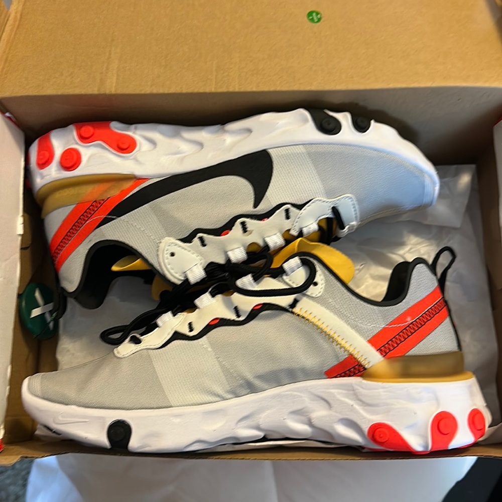Nike React Element 55